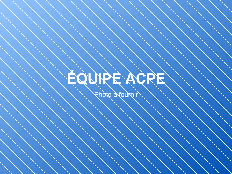 Christophe Colonna et l'équipe ACPE devant leur véhicule d'intervention à Venelles
